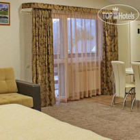 Гостевой дом Три Вершины (Three Peaks) 