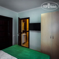 Elpida Hotel