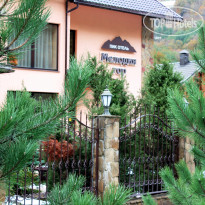 Пик-Отель Мелодия гор Территория