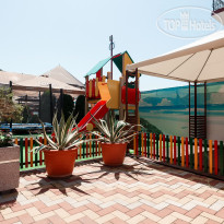 Golden Resort Hotel 
