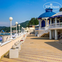AZIMUT Hotel Prometey Nebug