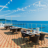 AZIMUT Hotel Prometey Nebug