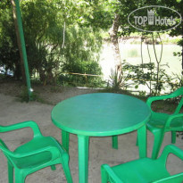 Камелот У Реки 