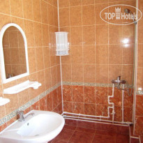 Камелот У Реки 