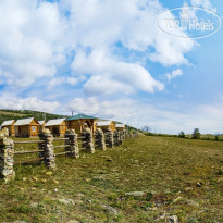 Hadarta Camping Hotel Вид на базу отдыха у въезда
