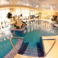 Бережки-Холл 