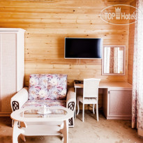 Бережки-Холл 