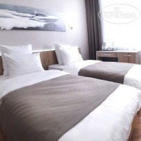 F911 Яхт Клуб Отель 