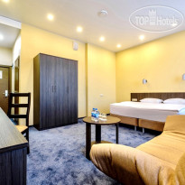 F911 Яхт Клуб Отель 