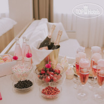 F911 Яхт Клуб Отель 