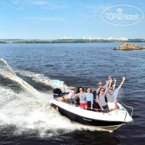 F911 Яхт Клуб Отель 