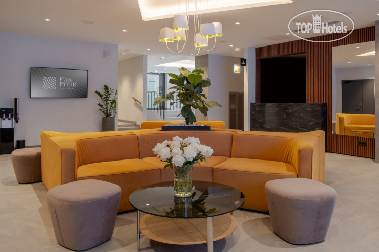 Hotel photo FarFour Inn & Suite 4*