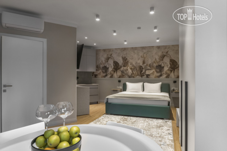 Hotel photo FarFour Inn & Suite 4*