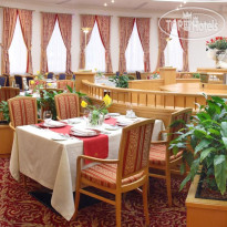 Atrium Palace Hotel