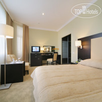Business-hotel senator