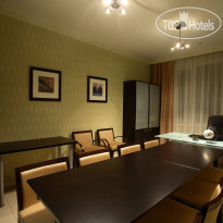 Business-hotel senator Комната переговоров.