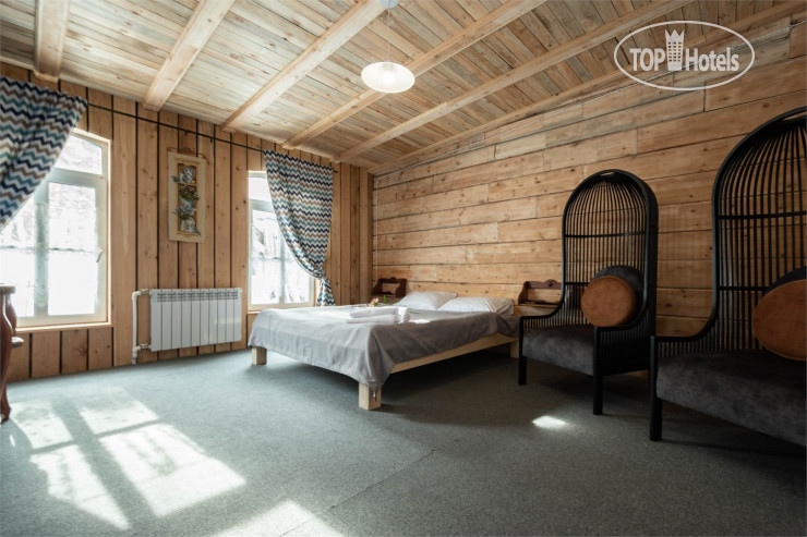 New photos from tourists Доходный Дом Листратовой 