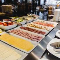 Cosmos Novosibirsk Hotel Breakfast