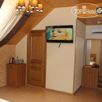 Romano House