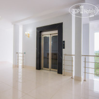 7 Avenue Hotel & Spa Холл возле лифта на 6 этаже