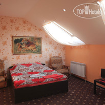 Gold Oven Hotel 