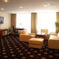 DIS President hotel