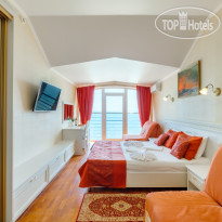 На Черноморской 