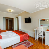 На Черноморской 