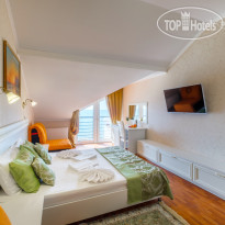 На Черноморской 