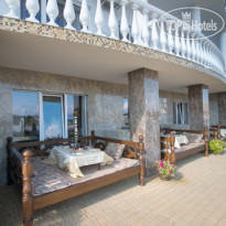 Hayat Hotel