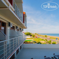 Qirim Hotel 