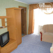 Hotel Ukraine-1 