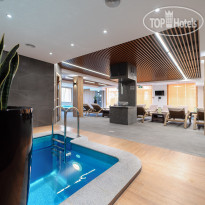 Sandbay Park Hotel 