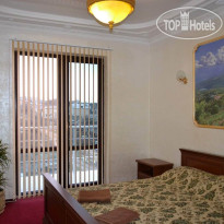 Черноморский 