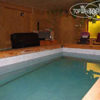 Орлиное Гнездо Бассейн