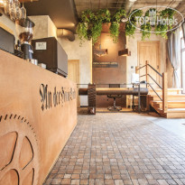 У Медового Моста 