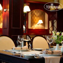 Russ Hotel Ресторан