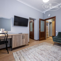 На камушках    Люкс