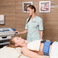 На камушках    