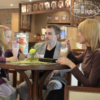 На камушках    Питание