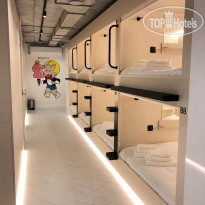 Deep Hotel