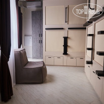 Deep Hotel