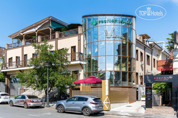 V Hotel & Rooftop Lounge