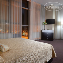 Triumph Hotel