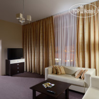 Triumph Hotel
