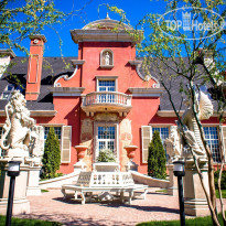 Old House Resort & Spa
