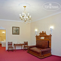 Bristol Hotel