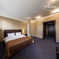 Carat Hotel