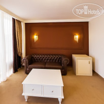 Carat Hotel
