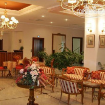 Red Royal Hotel